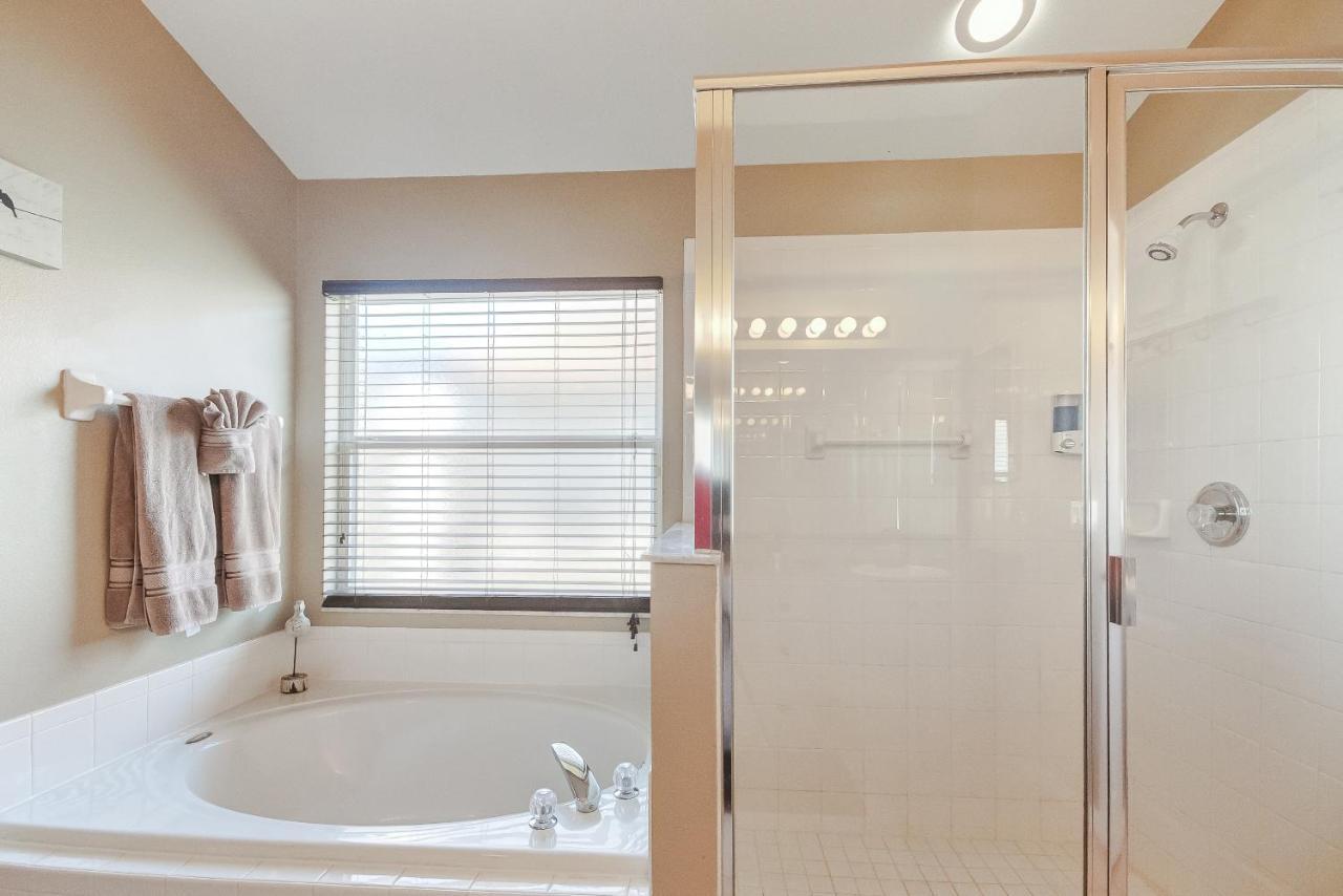 Two Master Bedrooms Pool Home Private Yard ออร์ลันโด ภายนอก รูปภาพ